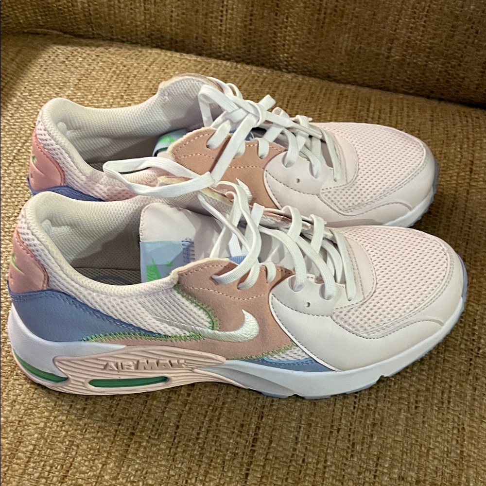 Nike Women's AirMax